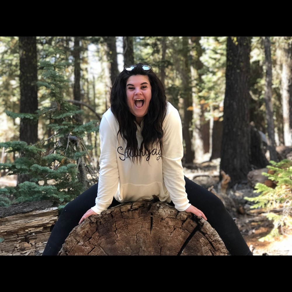 Meet Jacalyn - Picture 1 of 7